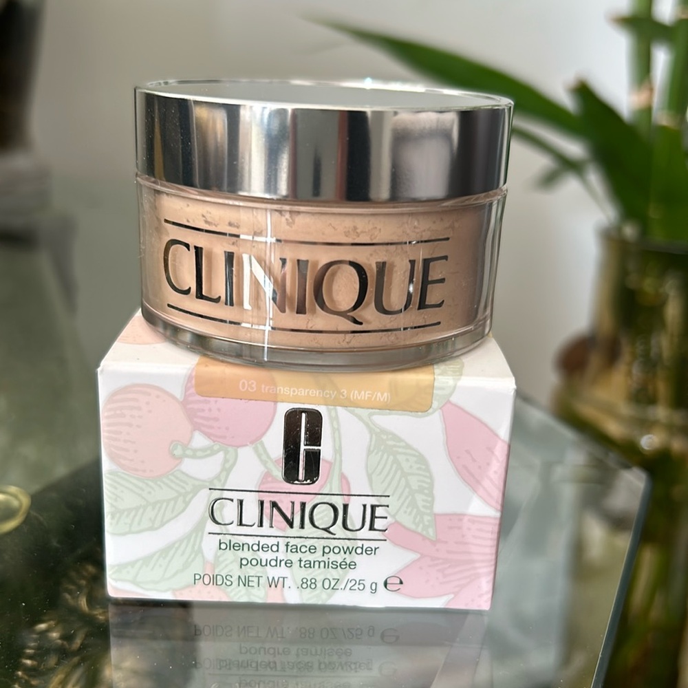Clinique Blended Face Powder in Transparency 03 - Medium Fair to Medium Skin